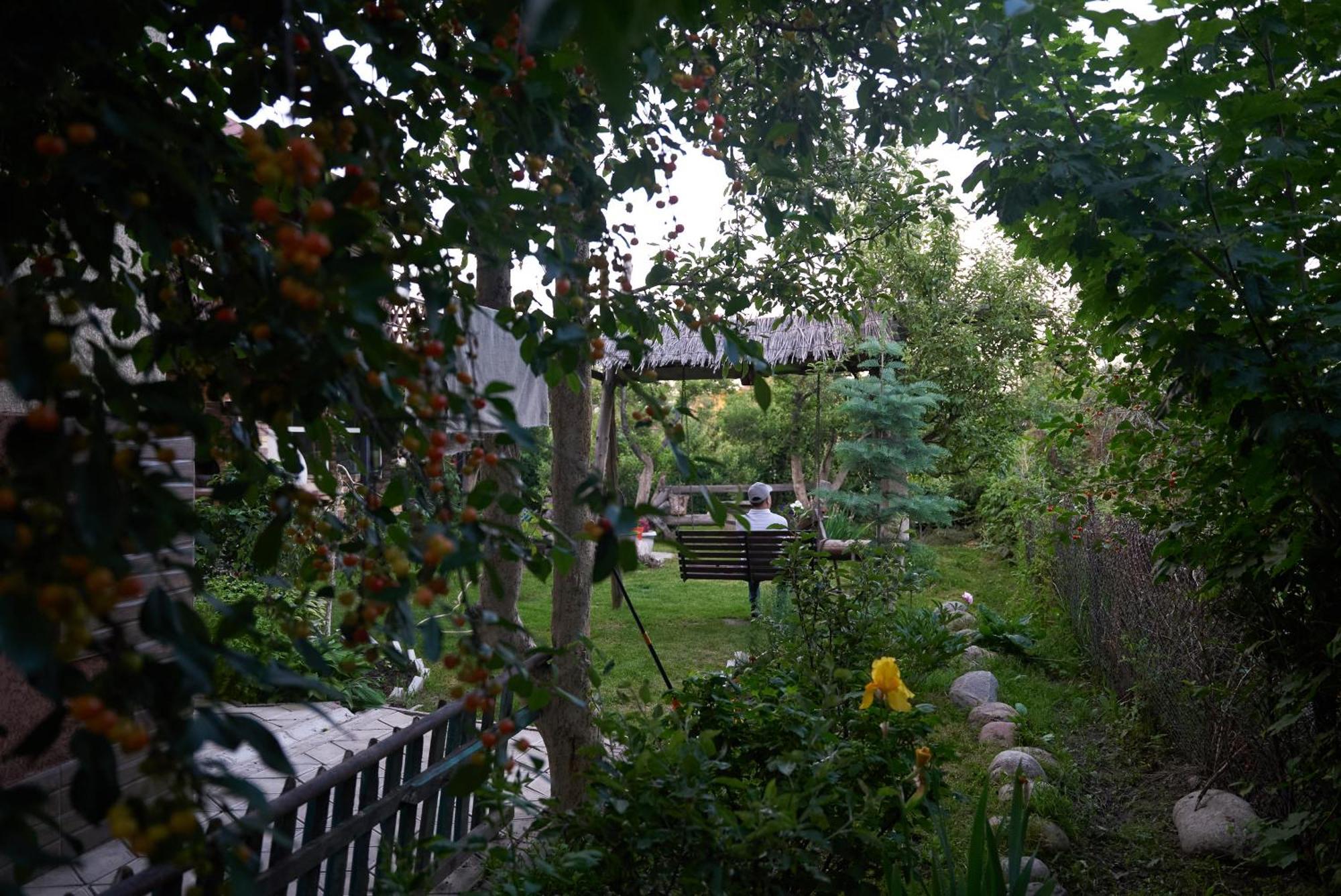 Argo Guest House Karakol Exterior foto