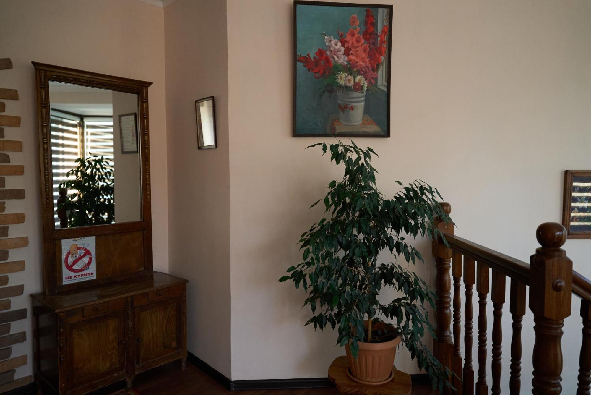 Argo Guest House Karakol Exterior foto