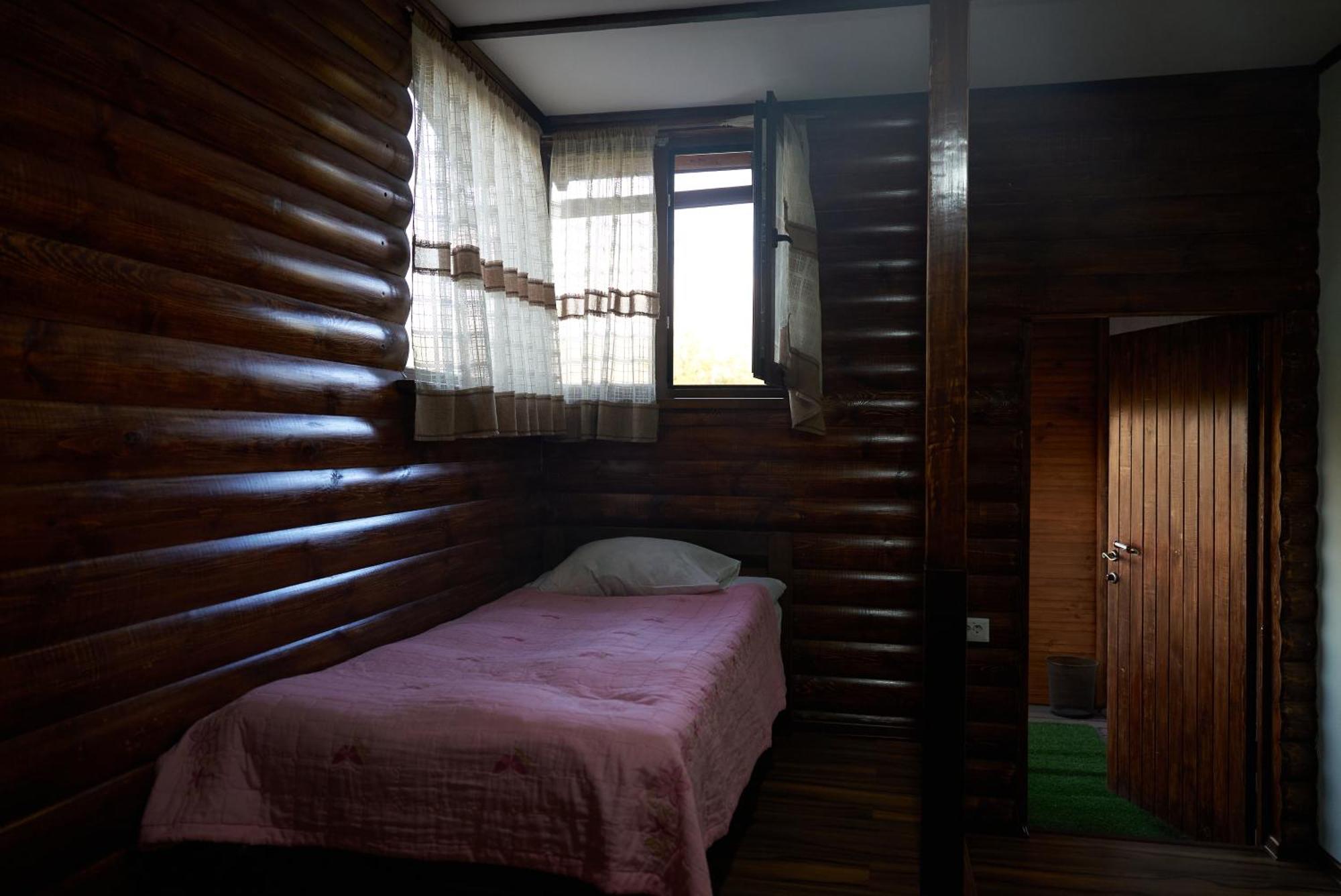 Argo Guest House Karakol Exterior foto