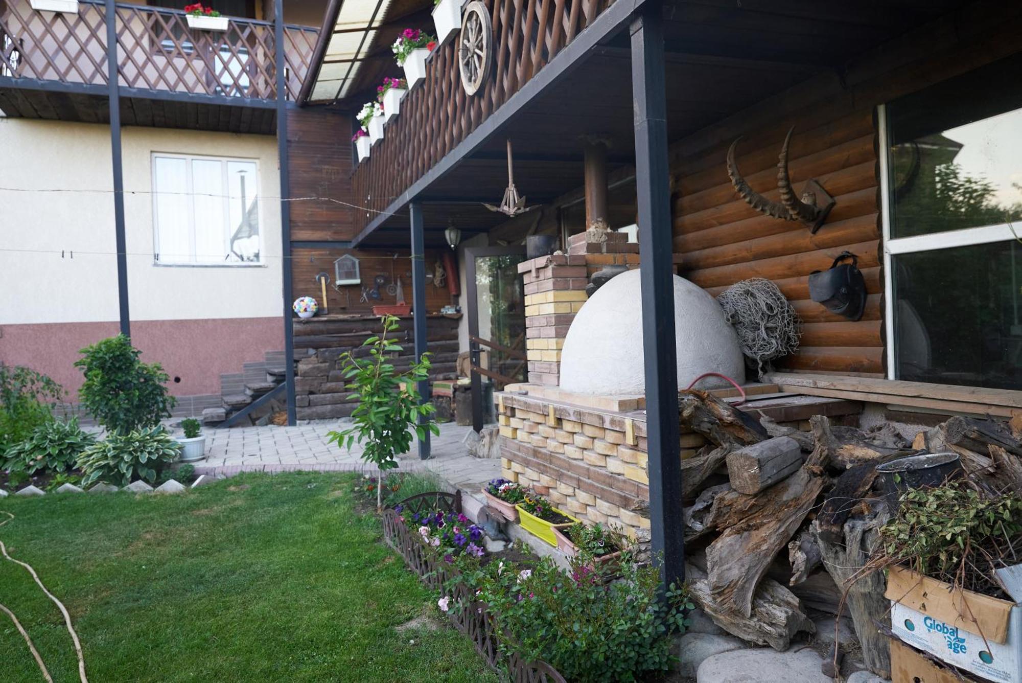 Argo Guest House Karakol Exterior foto