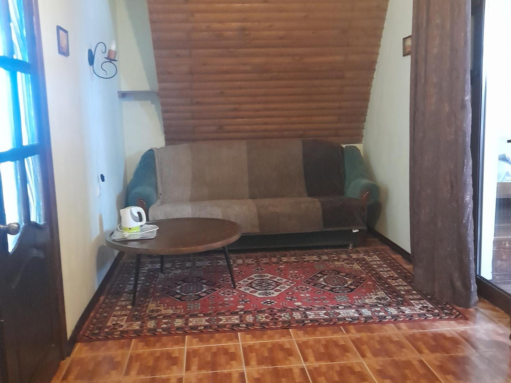 Argo Guest House Karakol Exterior foto